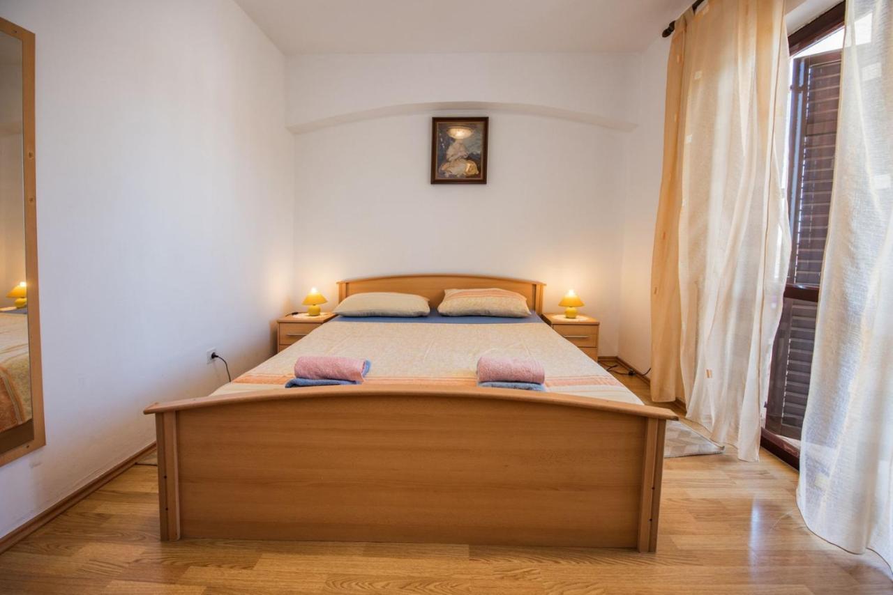 Two Bed Rooms Fortuna Near The Beach Poreč Exterior foto