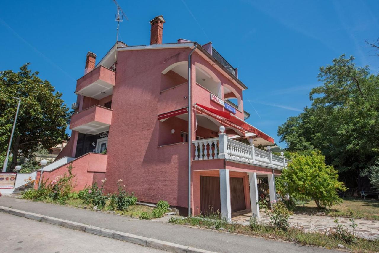 Two Bed Rooms Fortuna Near The Beach Poreč Exterior foto