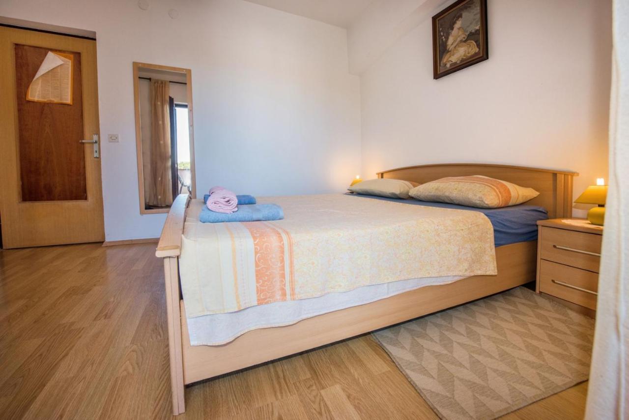 Two Bed Rooms Fortuna Near The Beach Poreč Exterior foto